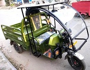 Atut Shakti E Rickshaw Loader