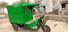 EDMRC Battery Operated E Rickshaw Loader