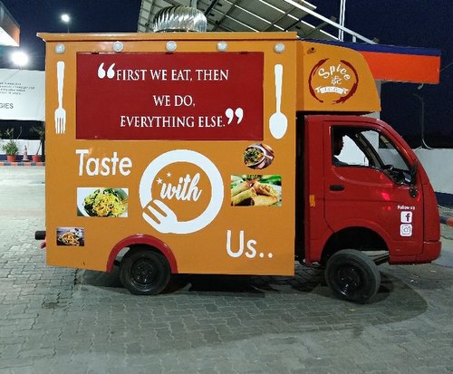 Global Expert Food Truck Diesel Food Van
