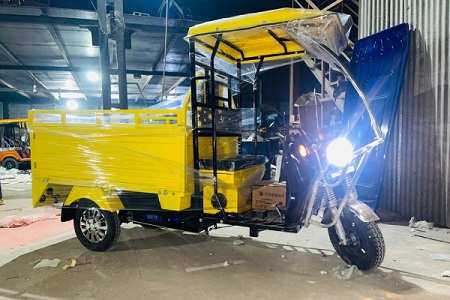 Davrath E Loader