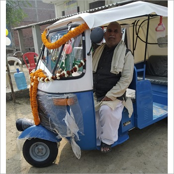 Ruzen Motors Battery Rickshaw