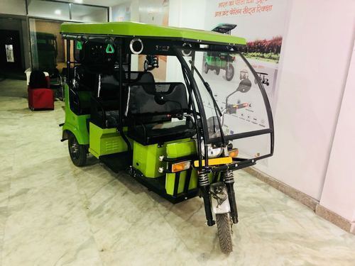 SN Solar Energy Electric Rickshaw