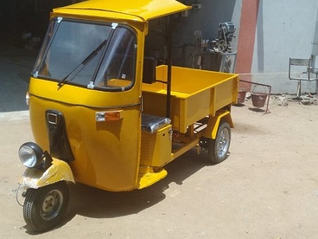 Taark TAARK Battery Operated Loader