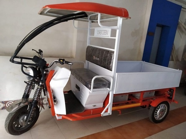 Veectero Bazzigar Electric Loader